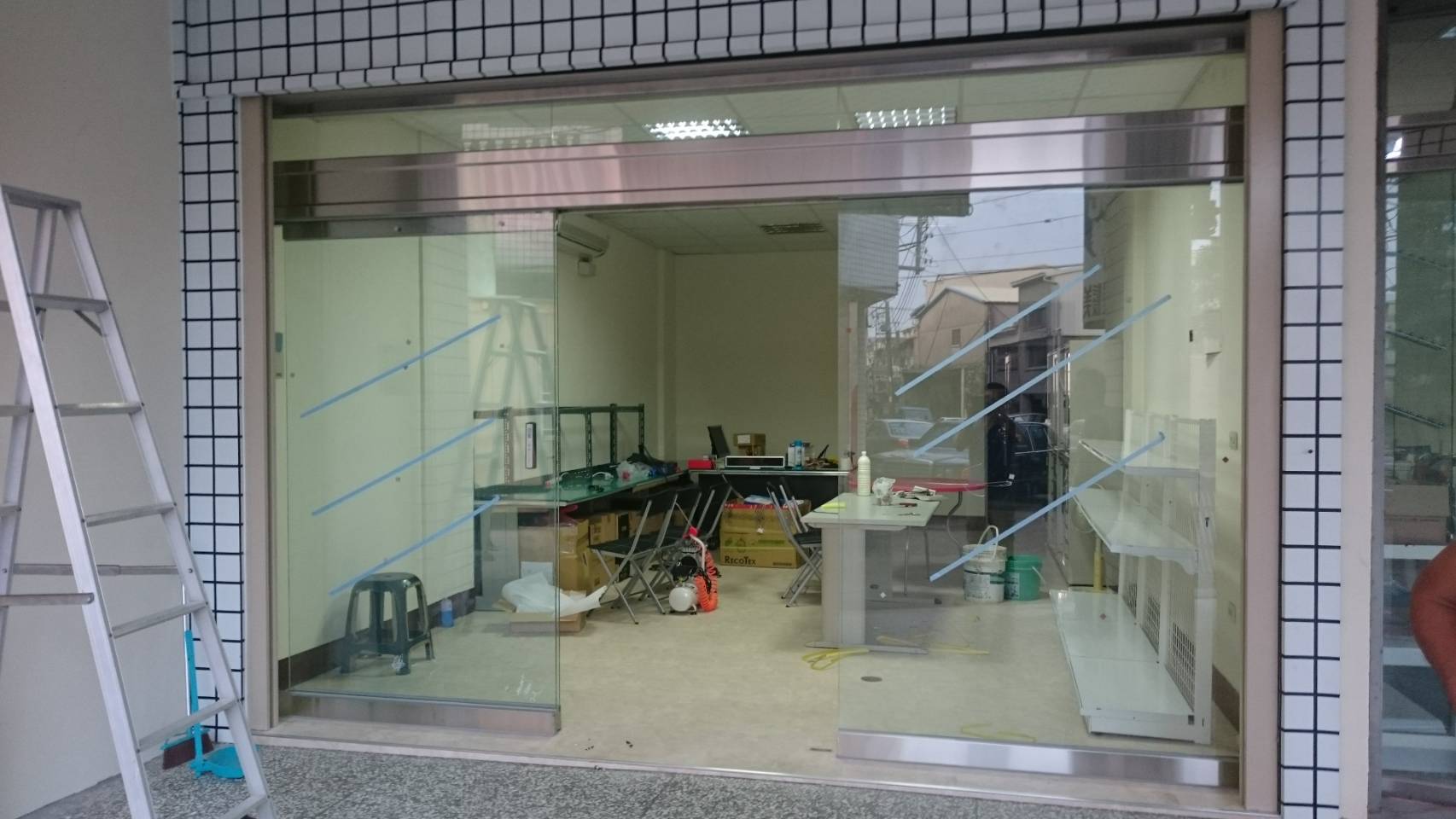 台中玻璃自動門施工