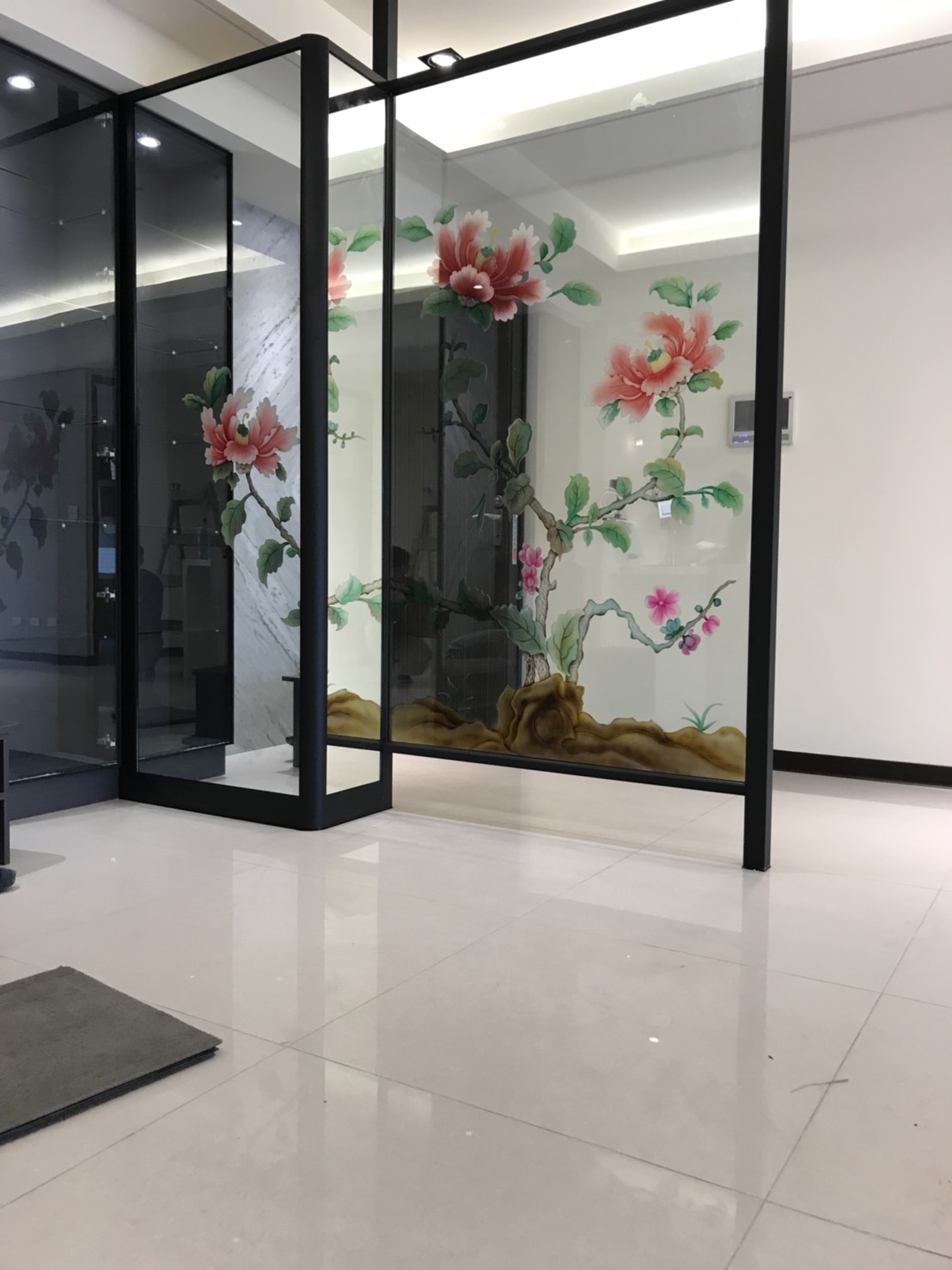 台中彩雕玻璃安裝