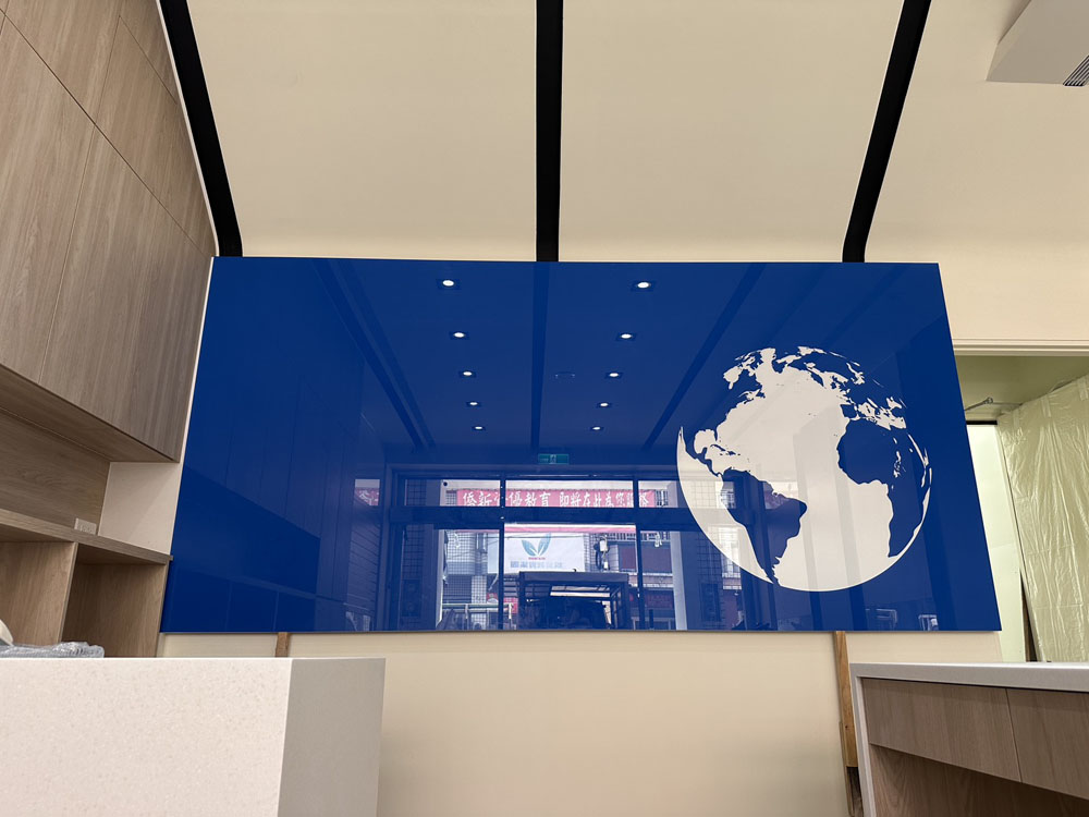 台中烤漆製圖玻璃牆面